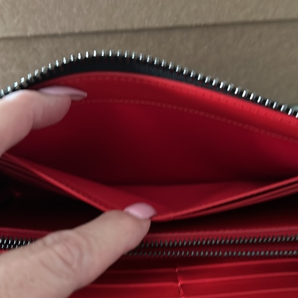 Christian Louboutin Panettone XL ❣️❣️black leather spiked wallet / clutch❣️EUC - Picture 8 of 11